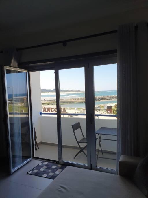 De 90 M2 En 1ere Ligne Face A L'ocean Appartamento Vila Praia de Âncora